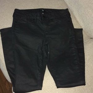 NWOT Gap True Black Coated Jeans